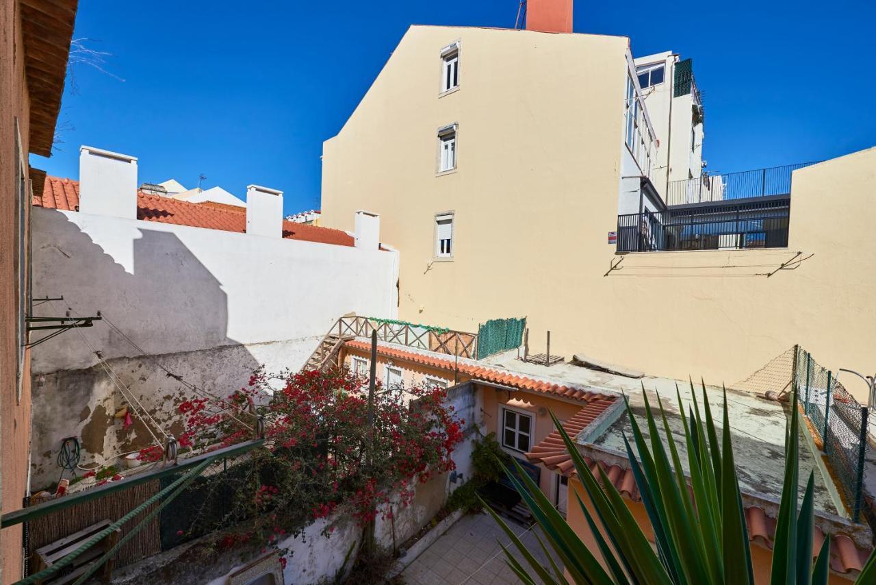 Elegant Riverview Apartment In Historical Lisboa Exterior foto